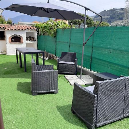 Casa Sveva, A Pochi Passi Dalle Spiagge E Dal Centro Di Arma Di Taggia. 외부 사진